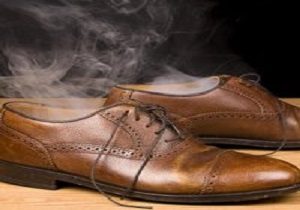 رفع بوی بد کفش ها با استفاده از مواد طبیعی
